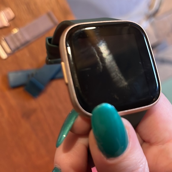 Fitbit Versa 2 - Picture 3 of 6